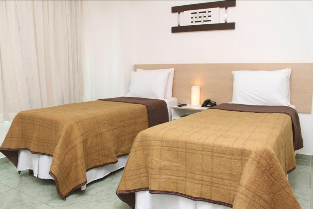 Champs Dumont Apart Hotel Макаэ Экстерьер фото